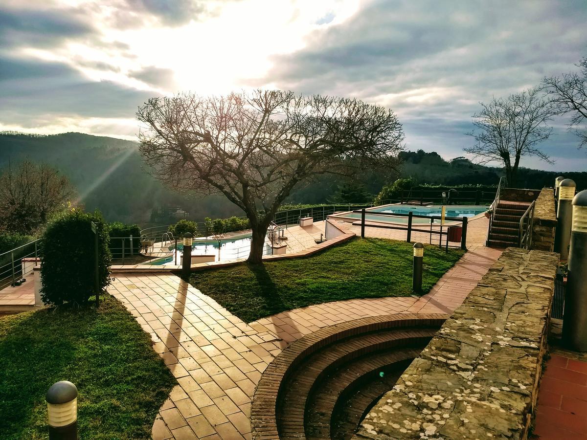 Borgo La Casaccia Apartment มอนตาโยเน ภายนอก รูปภาพ