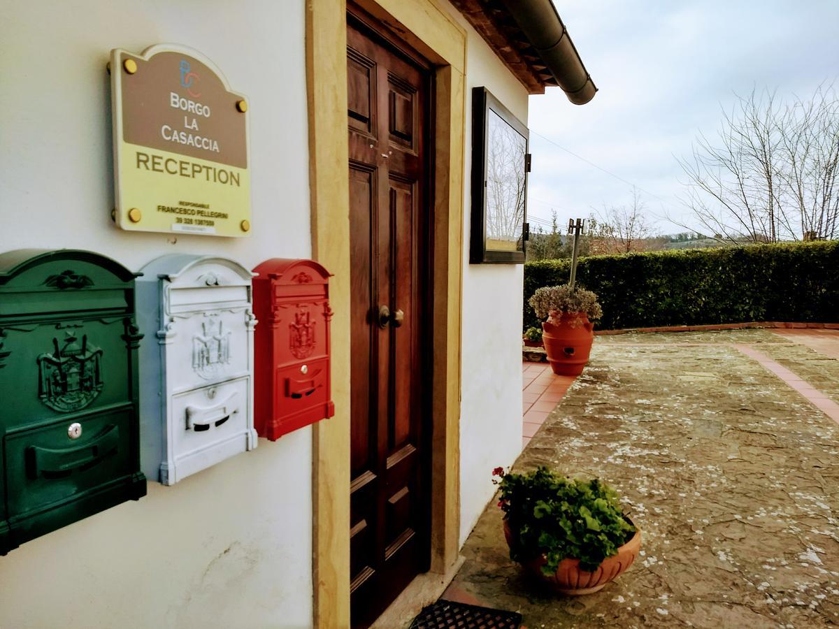 Borgo La Casaccia Apartment มอนตาโยเน ภายนอก รูปภาพ